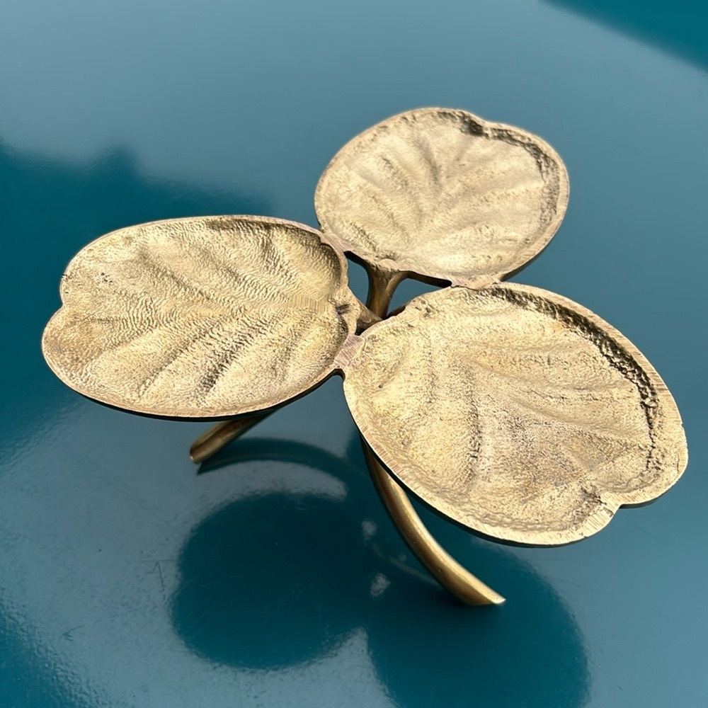 Solid Brass Pedestal Stand